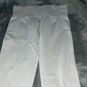 Gymshark light grey vital seamless in small